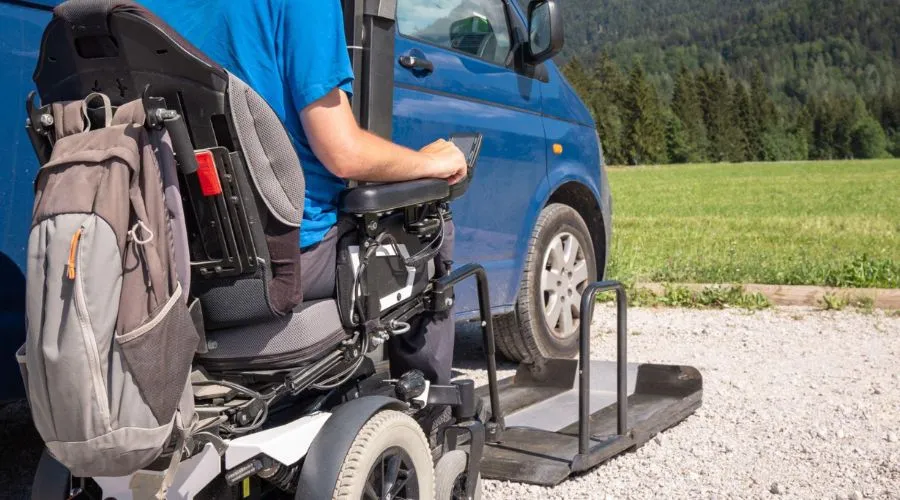 What is the average weight of a wheelchair?